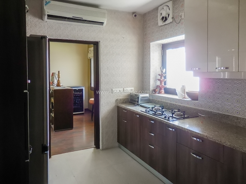 2 BHK Flat For Rent in Golf Links