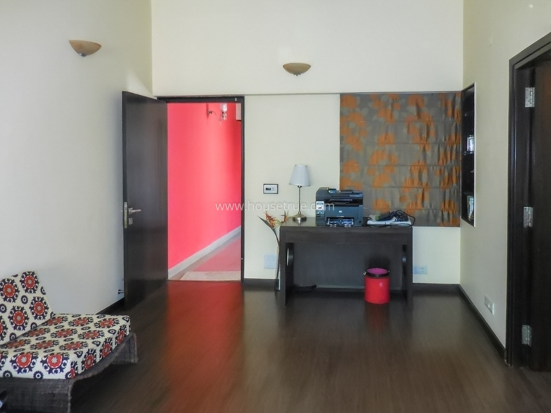 2 BHK Flat For Rent in Golf Links