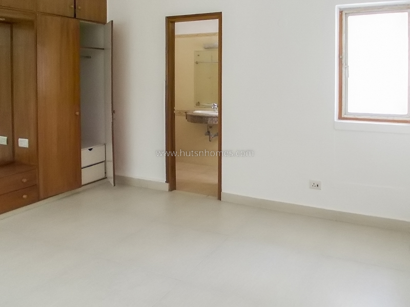 3 BHK Flat For Rent in Jor Bagh