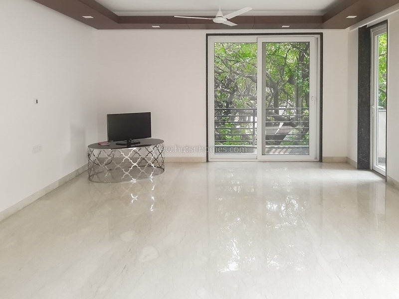 4 BHK Flat For Rent in Jangpura