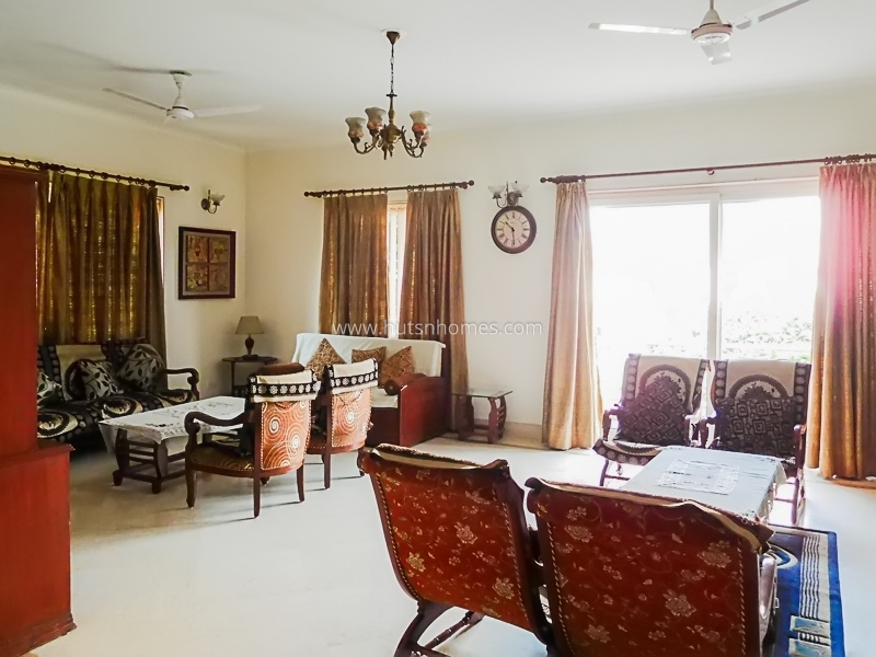 4 BHK Flat For Rent in Ishwar Nagar