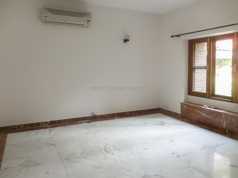 4 BHK Farm House For Rent in Sultanpur