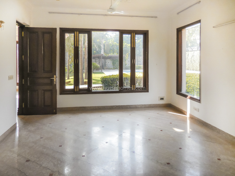 4 BHK Farm House For Rent in DLF Chttarpur