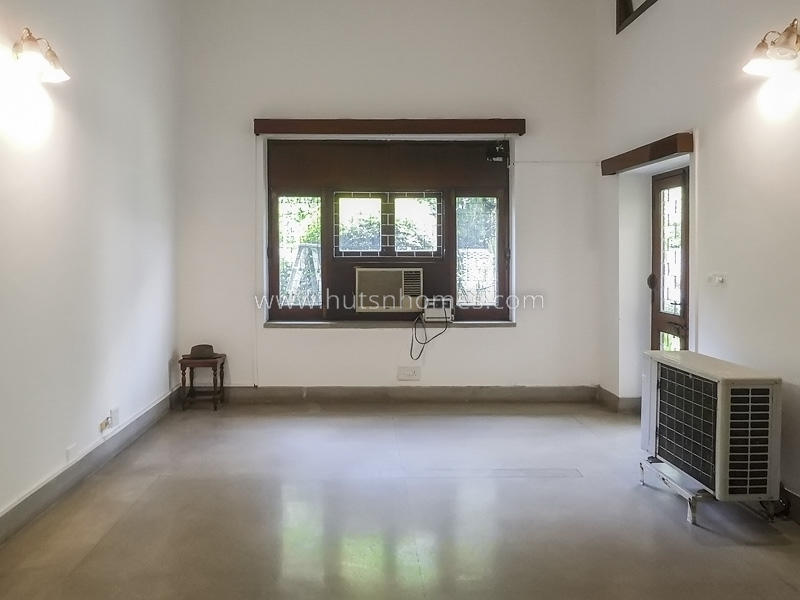 3 BHK Flat For Rent in Sundar Nagar