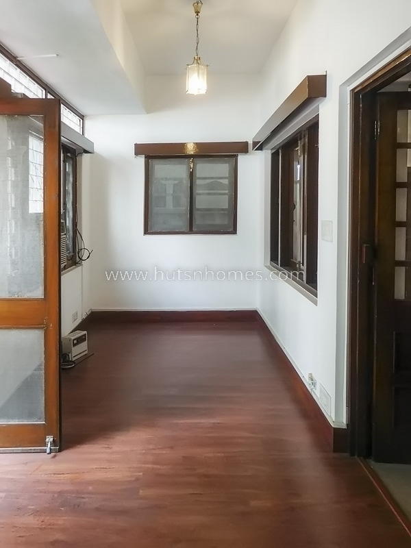 3 BHK Flat For Rent in Sundar Nagar