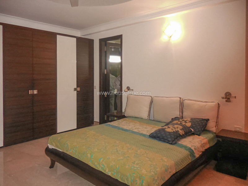 4 BHK Flat For Rent in Vasant Vihar