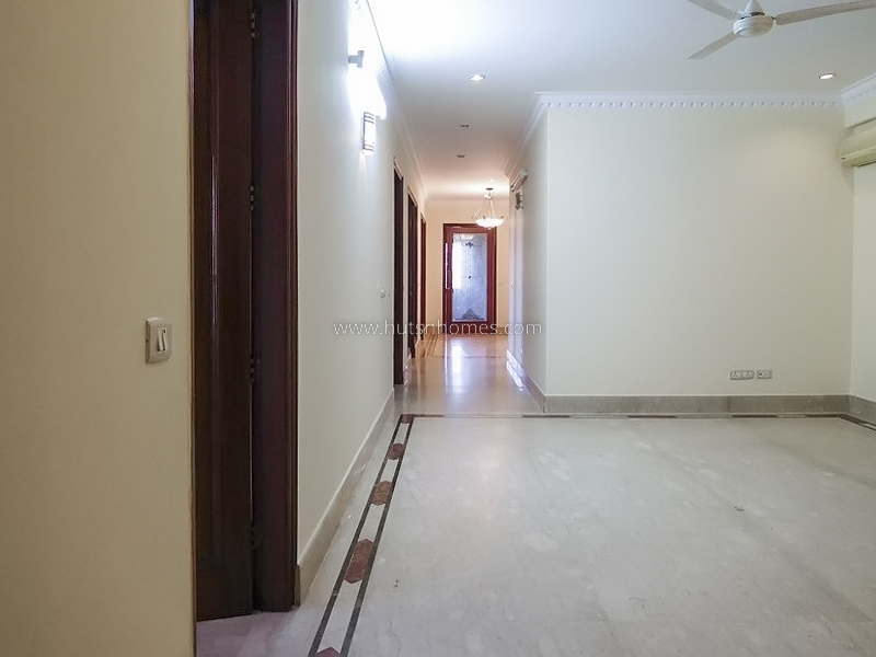 5 BHK Flat For Rent in Vasant Vihar