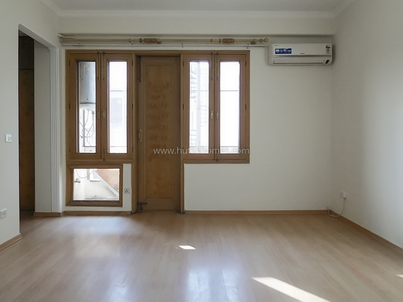 5 BHK Flat For Rent in Vasant Vihar