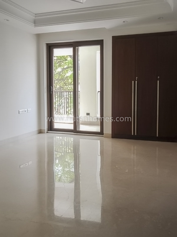 3 BHK Flat For Rent in Shanti Niketan