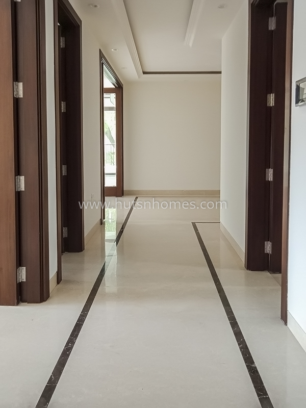 3 BHK Flat For Rent in Shanti Niketan