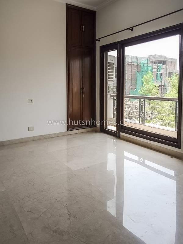 3 BHK Flat For Rent in Shanti Niketan