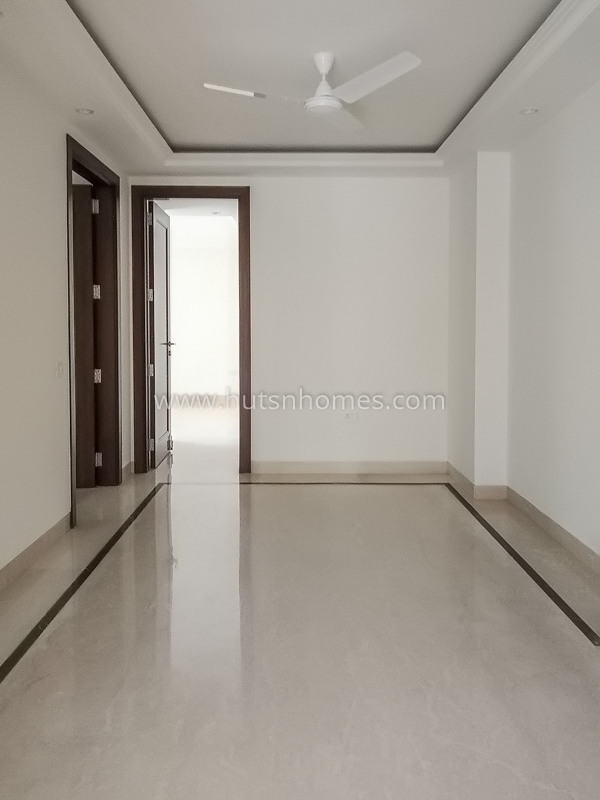 3 BHK Flat For Rent in Shanti Niketan