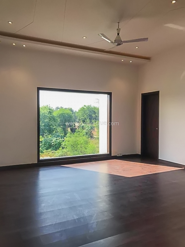 4 BHK Farm House For Rent in Vasant Kunj