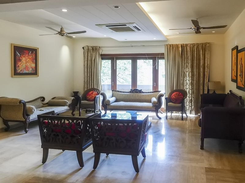 4 BHK Flat For Rent in Prithviraj Road