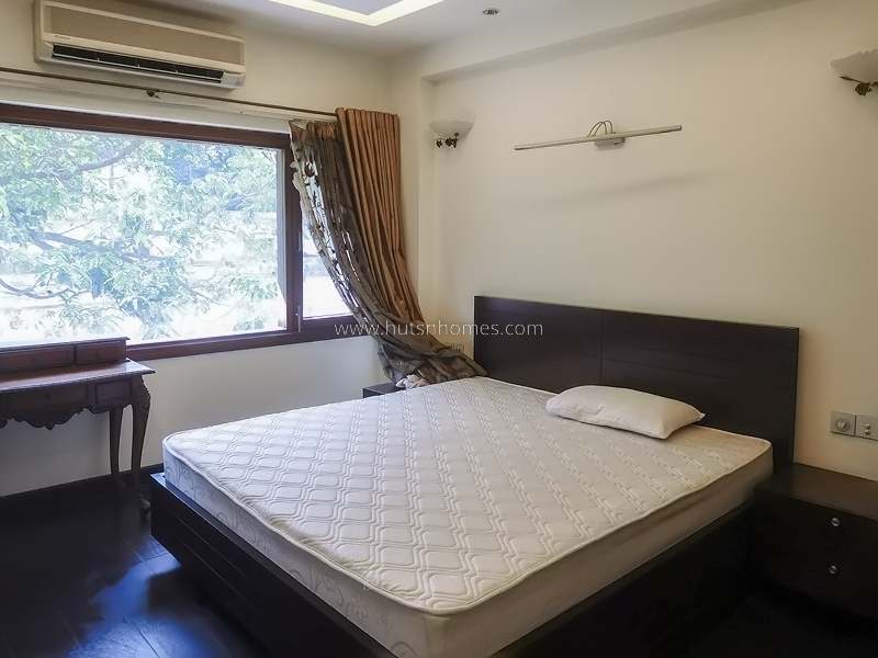 4 BHK Flat For Rent in Prithviraj Road