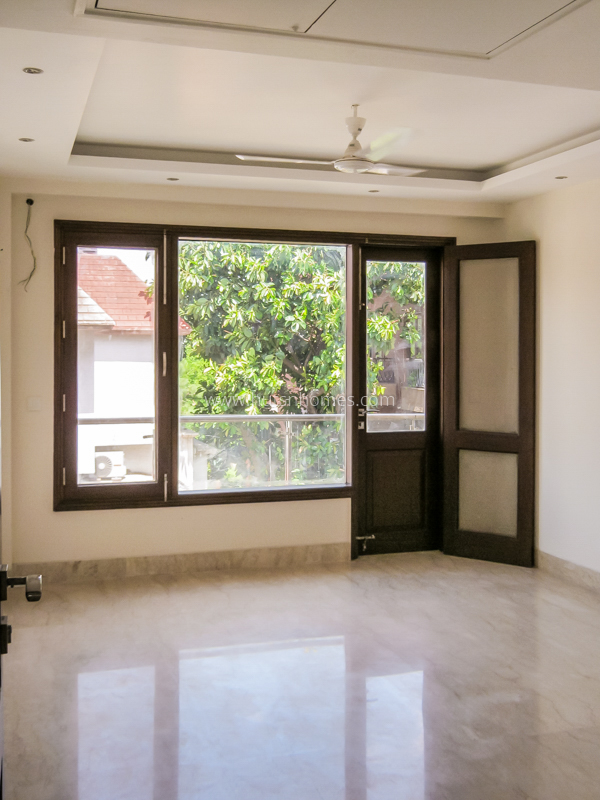 4 BHK Flat For Rent in Vasant Vihar