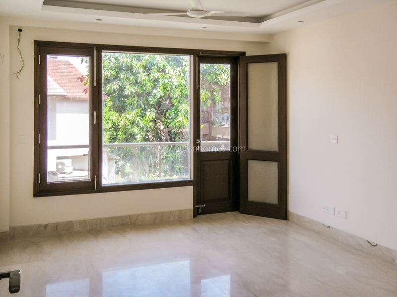 4 BHK Flat For Rent in Vasant Vihar