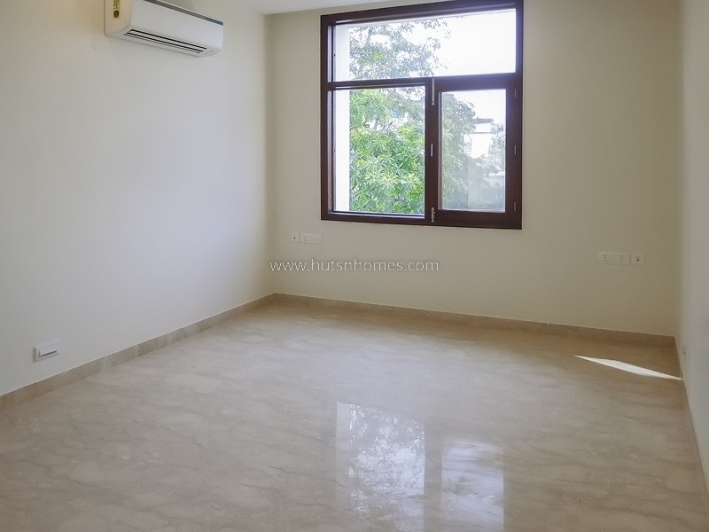 4 BHK Flat For Rent in Jor Bagh