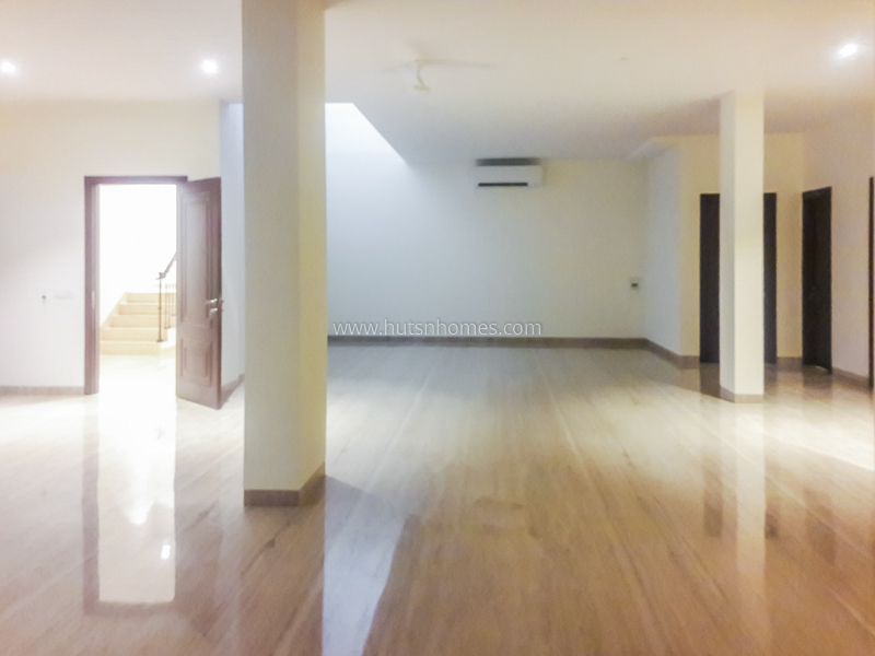 3 BHK Flat For Rent in Vasant Vihar