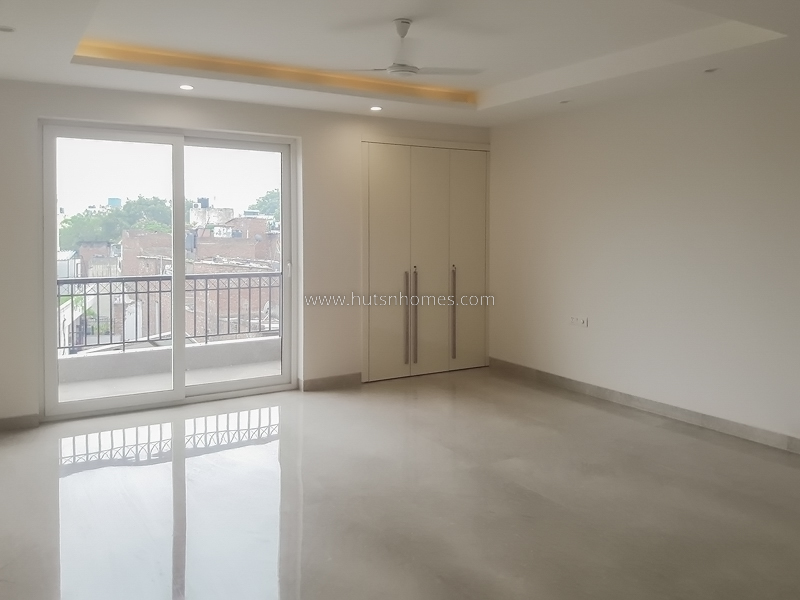 5 BHK Flat For Rent in Panchsheel Park