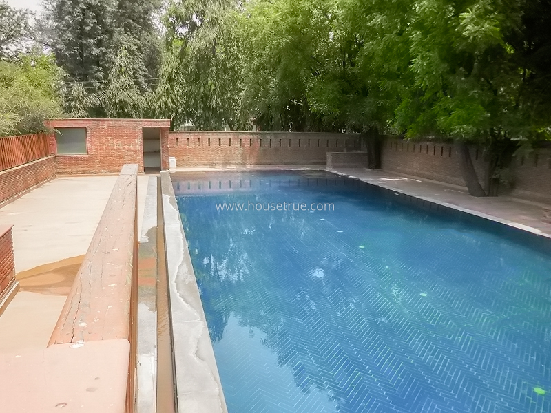 7 BHK Farm House For Rent in Gadaipur