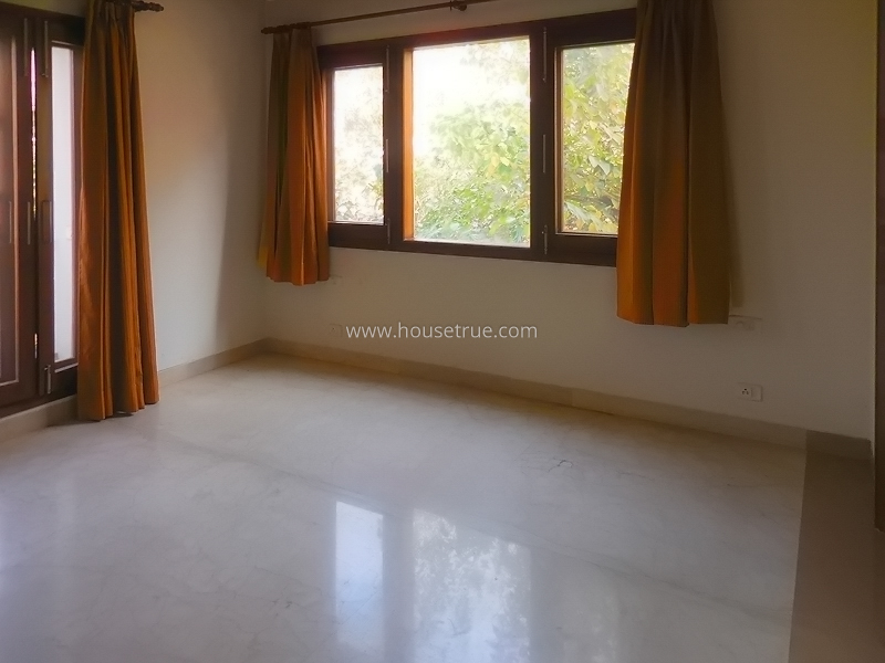 4 BHK Duplex For Rent in Shanti Niketan