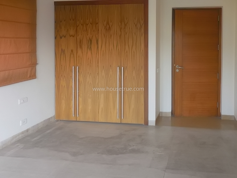 4 BHK Duplex For Rent in Shanti Niketan