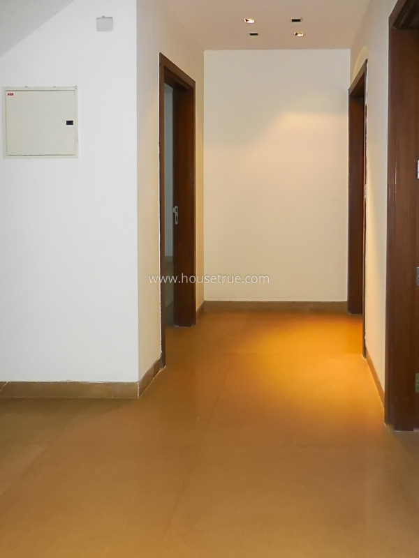 4 BHK Duplex For Rent in Shanti Niketan