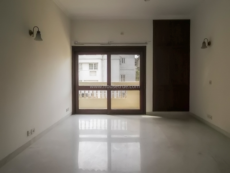 3 BHK Flat For Rent in Shanti Niketan