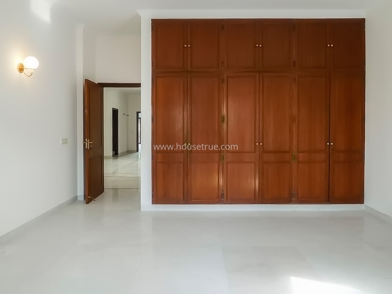 3 BHK Flat For Rent in Shanti Niketan