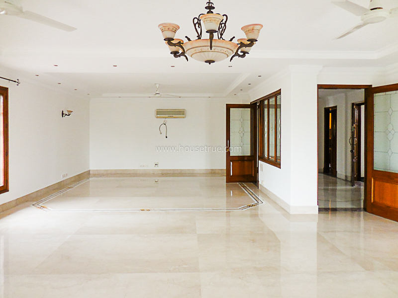 5 BHK Builder Floor For Rent in Shanti Niketan