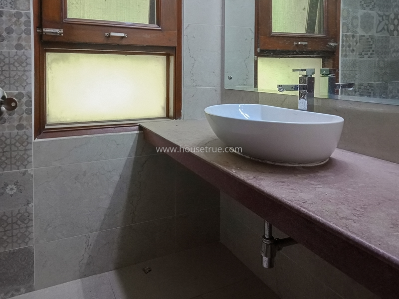 6 BHK House For Rent in Vasant Vihar