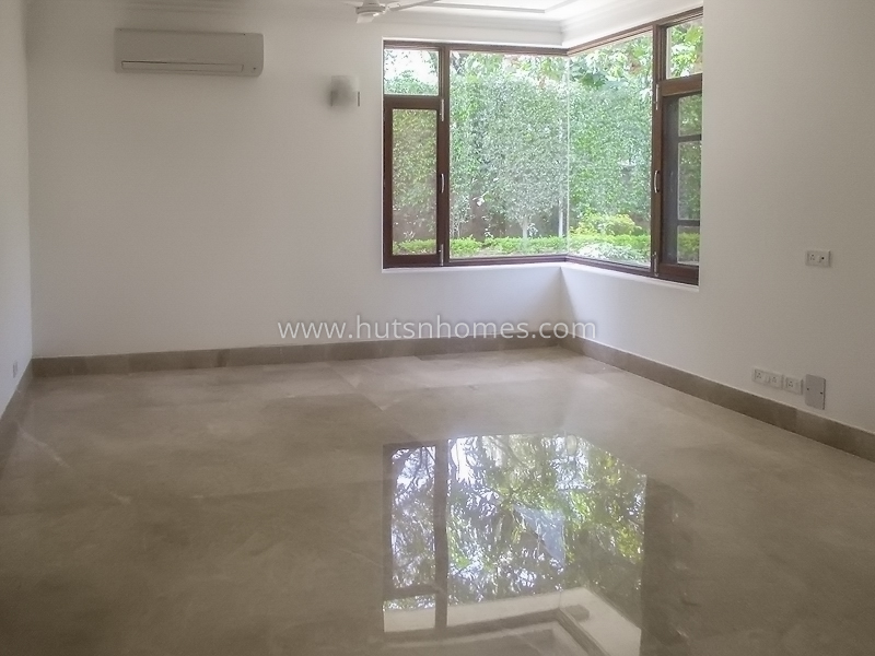 4 BHK Farm House For Rent in Gadaipur