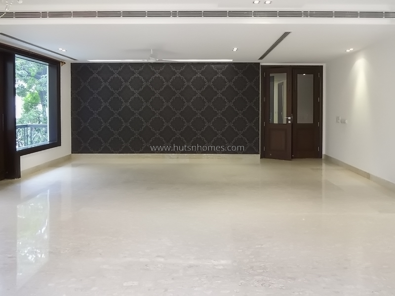 4 BHK Flat For Rent in Vasant Vihar