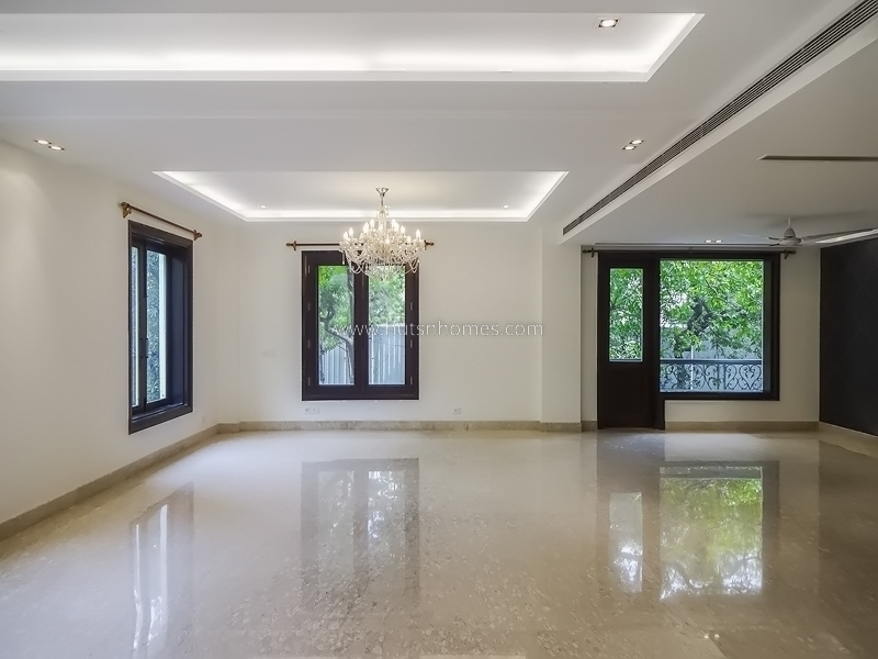 4 BHK Flat For Rent in Vasant Vihar