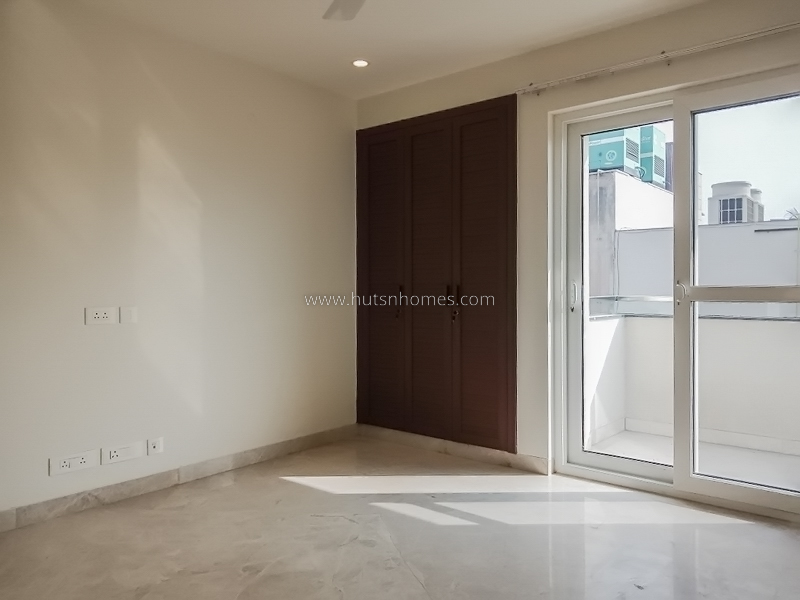 2 BHK Flat For Rent in Vasant Vihar