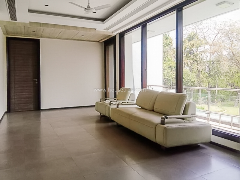 4 BHK Farm House For Rent in Mehrauli Gurgaon Road