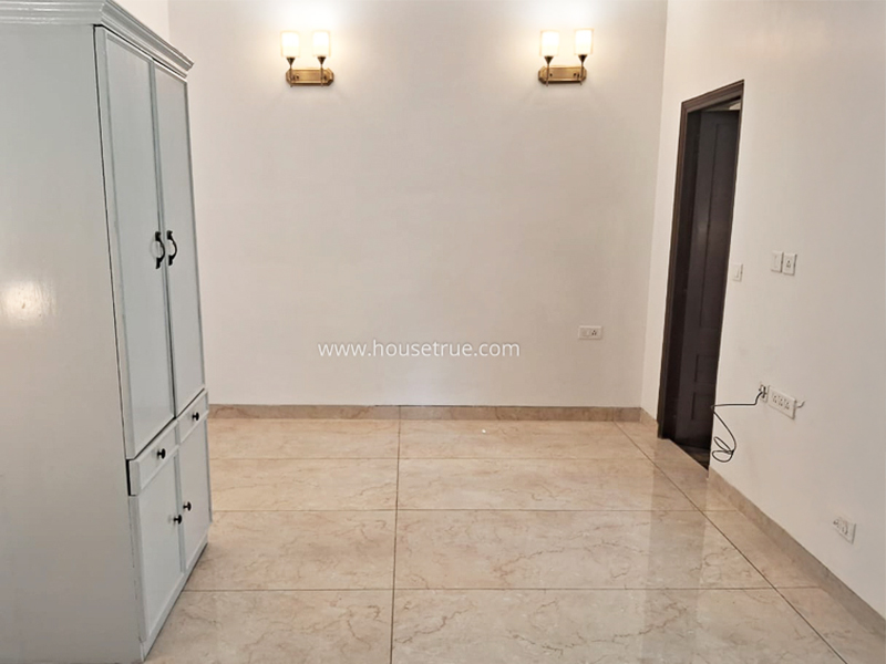 4 BHK Flat For Rent in Golf Links