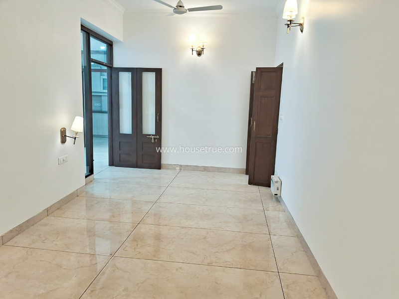 4 BHK Flat For Rent in Golf Links