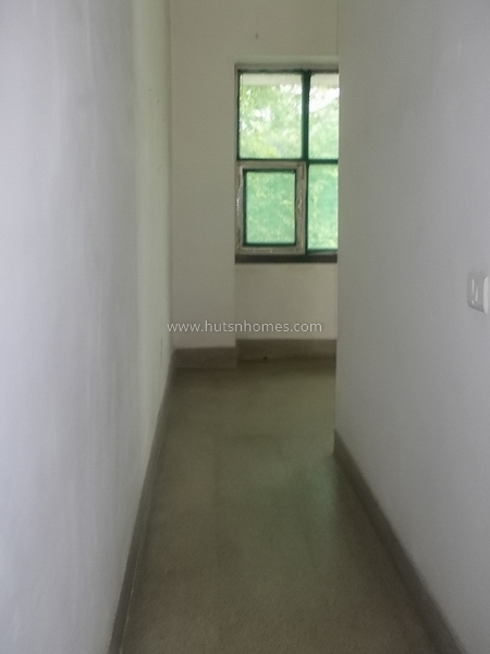 3 BHK Flat For Rent in Sundar Nagar