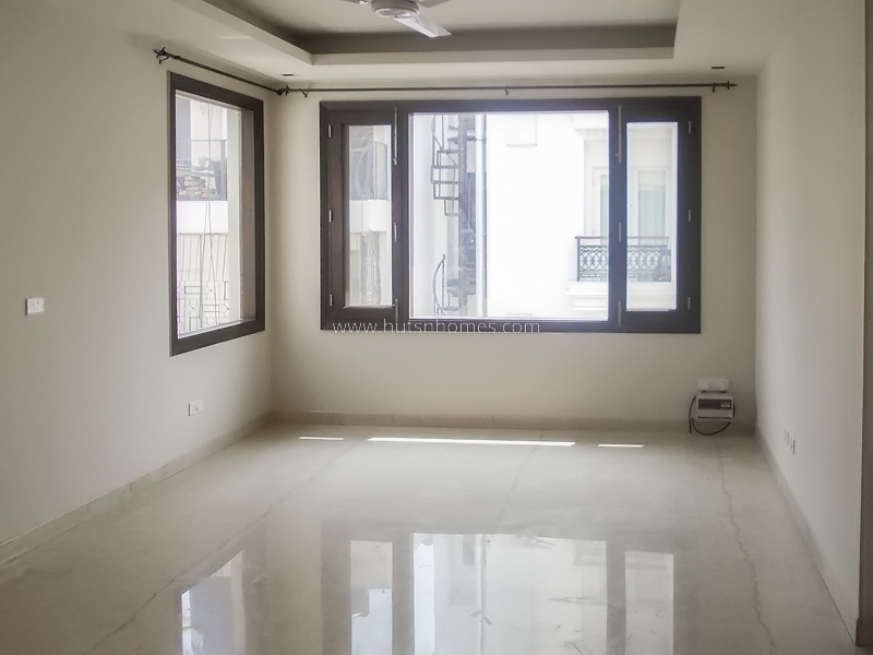 4 BHK Flat For Rent in Anand Lok