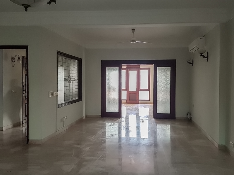 4 BHK Flat For Rent in Golf Links