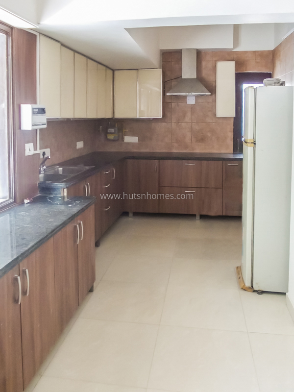 3 BHK Flat For Rent in Golf Links