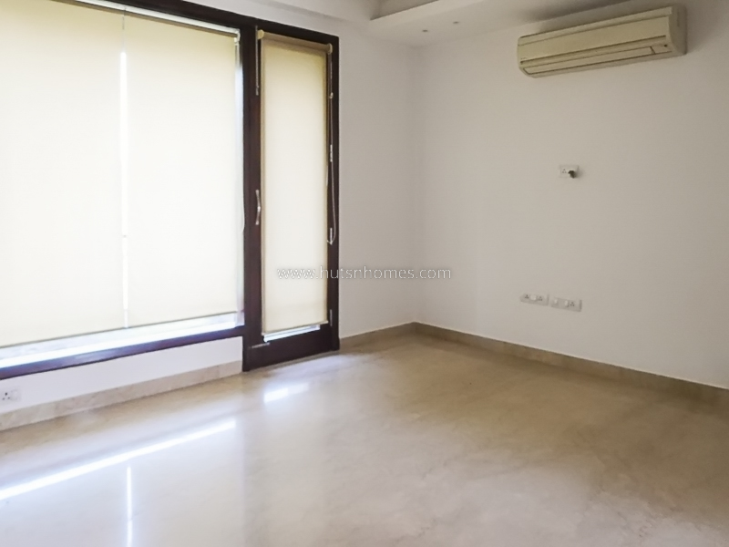 3 BHK Flat For Rent in Safdarjung Enclave