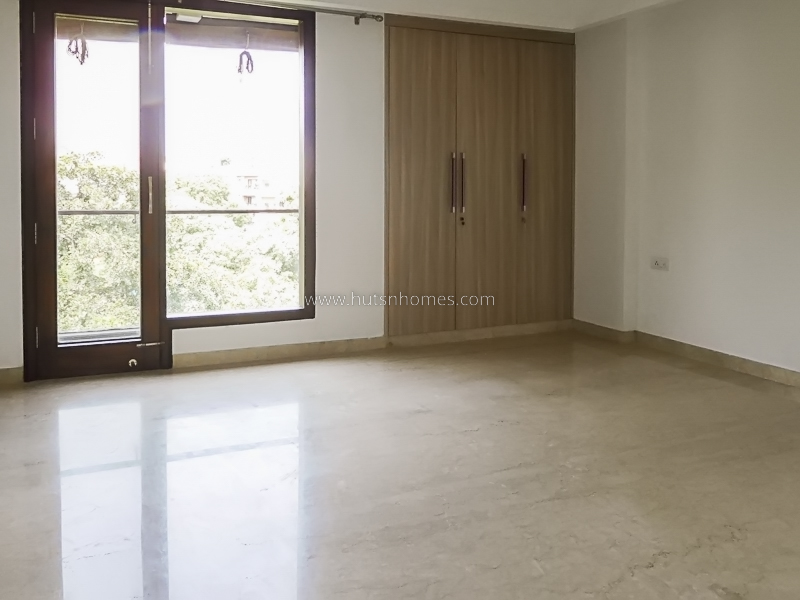 3 BHK Flat For Rent in Safdarjung Enclave