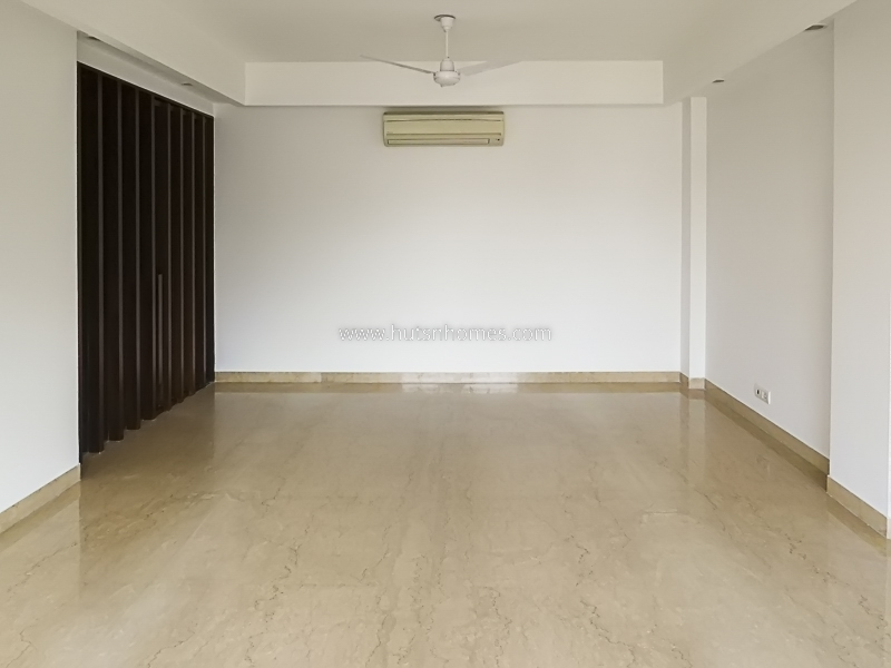 3 BHK Flat For Rent in Safdarjung Enclave