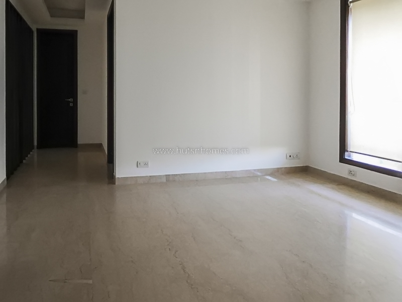 3 BHK Flat For Rent in Safdarjung Enclave