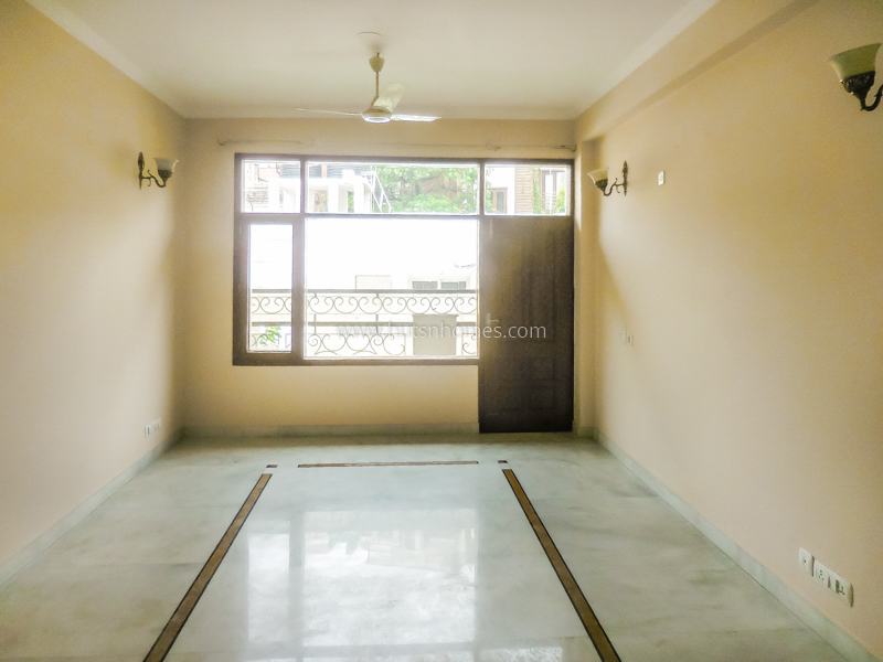 4 BHK Flat For Rent in Vasant Vihar