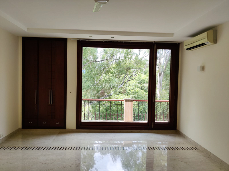 4 BHK Flat For Rent in Anand Niketan