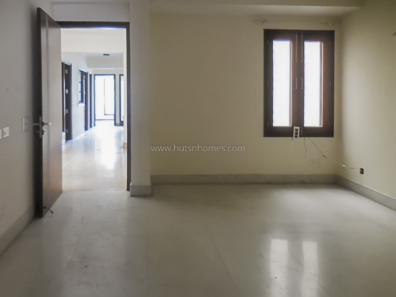 3 BHK Flat For Rent in New Friends Colony